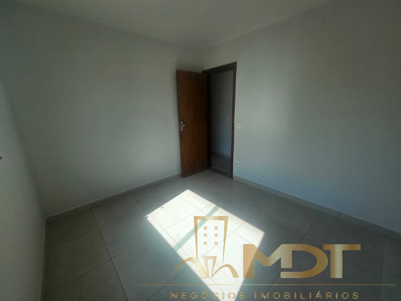 Apartamento à venda com 2 quartos, 65m² - Foto 13