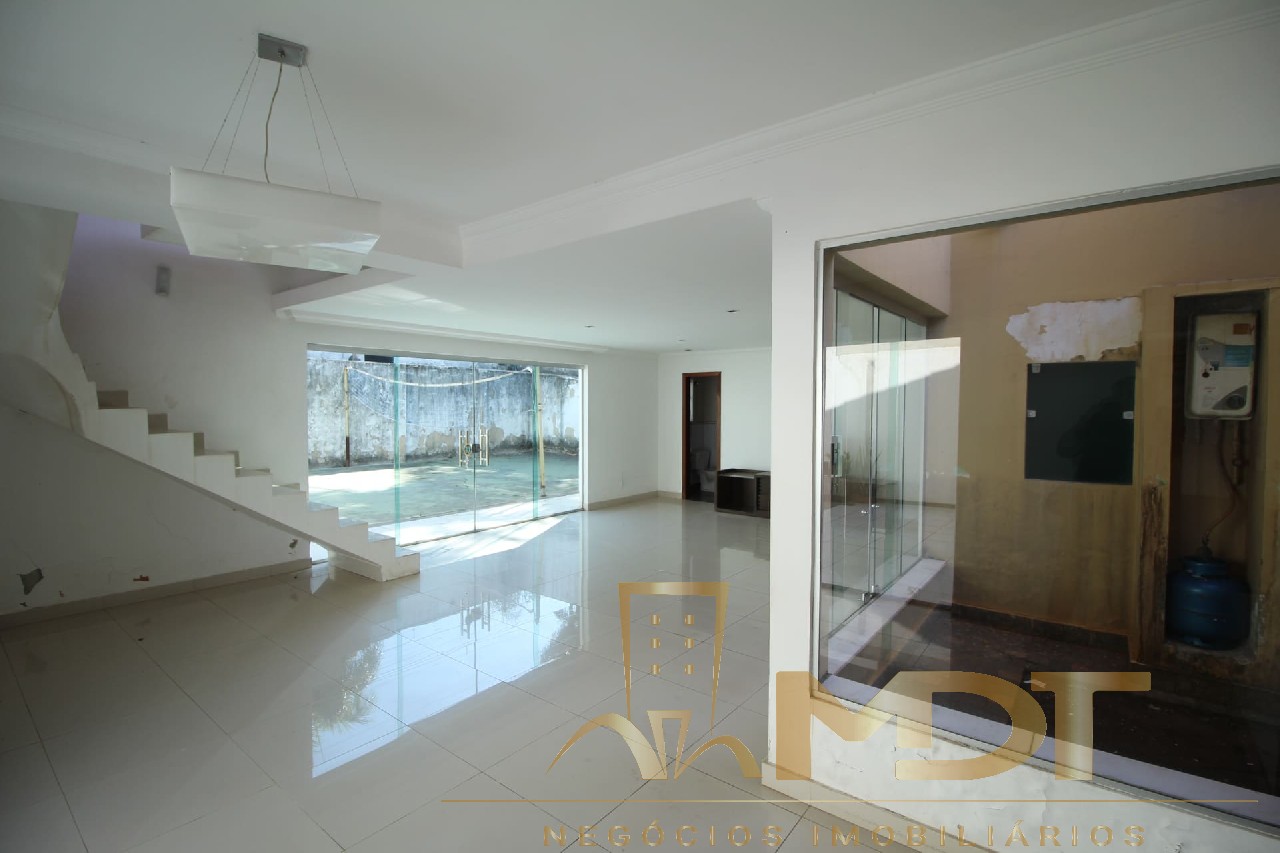 Casa à venda com 4 quartos, 500m² - Foto 12