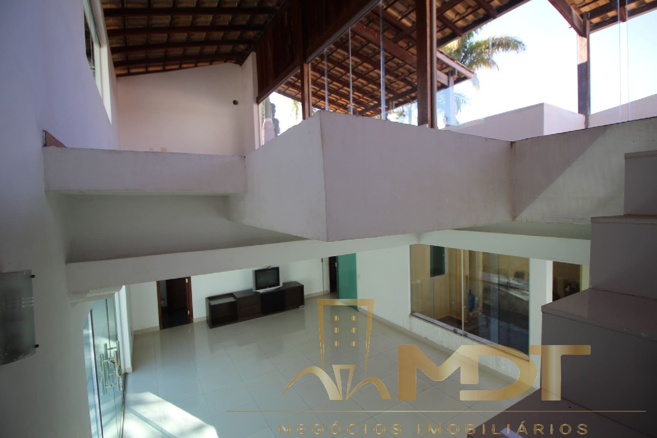 Casa à venda com 4 quartos, 500m² - Foto 10