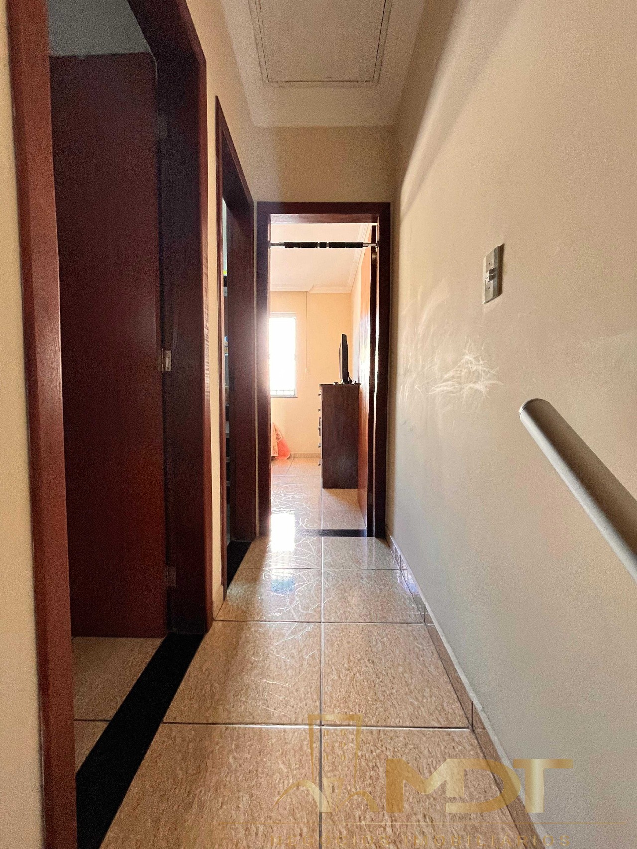 Casa à venda com 2 quartos, 80m² - Foto 10