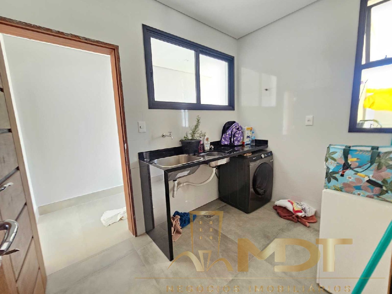 Casa à venda com 5 quartos, 310m² - Foto 40