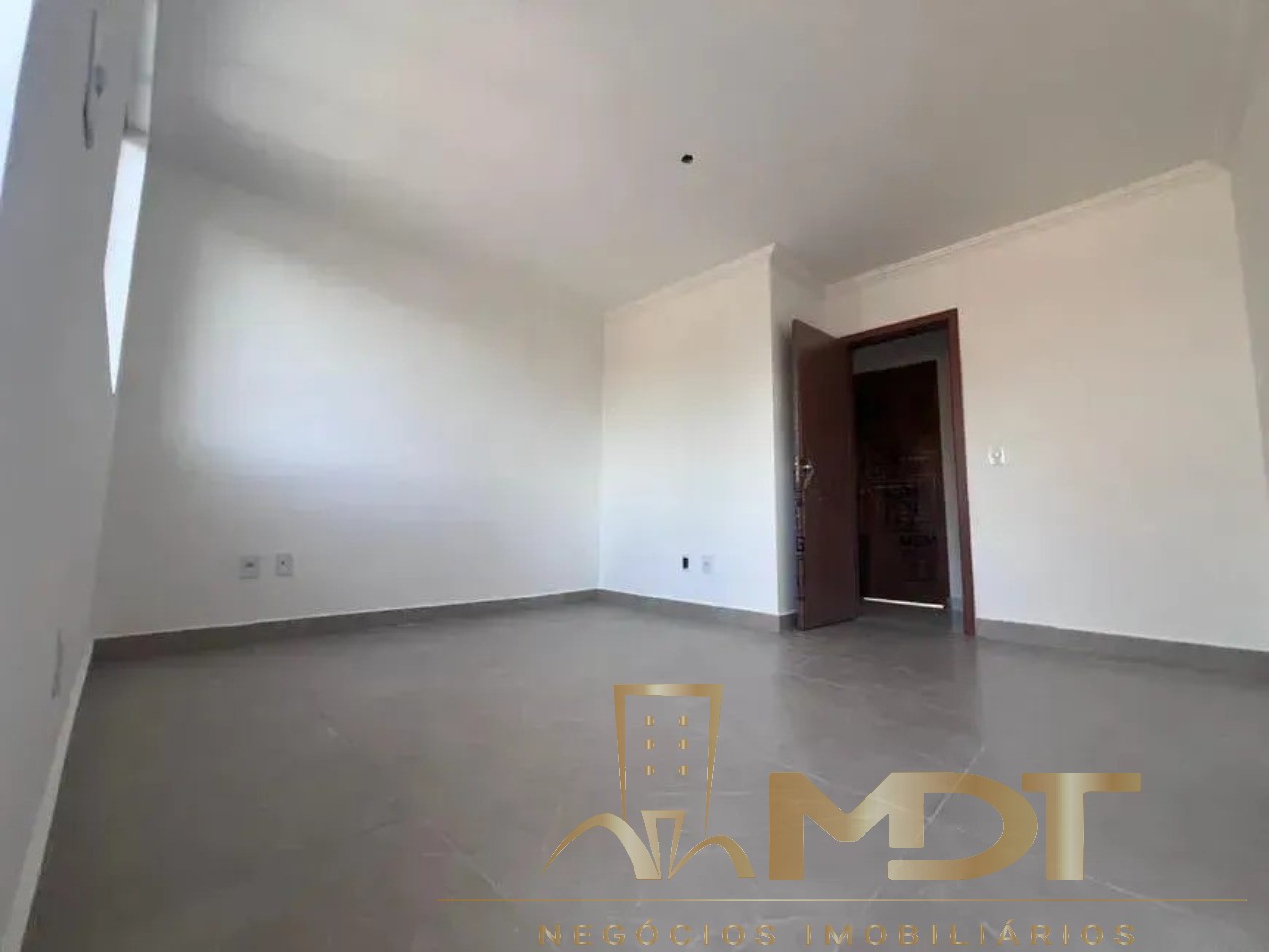 Casa à venda com 3 quartos, 154m² - Foto 15