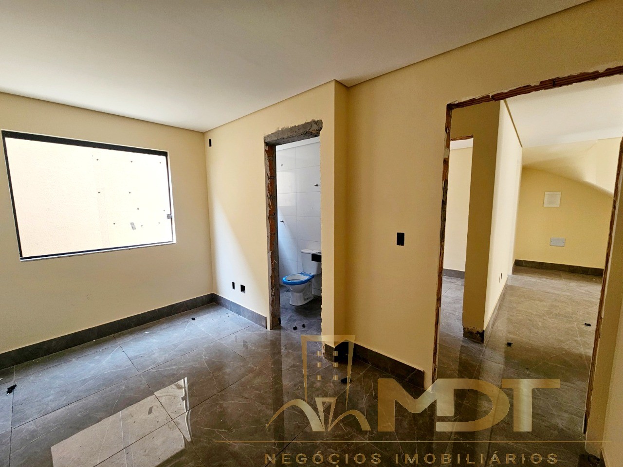 Apartamento à venda com 3 quartos, 86m² - Foto 11