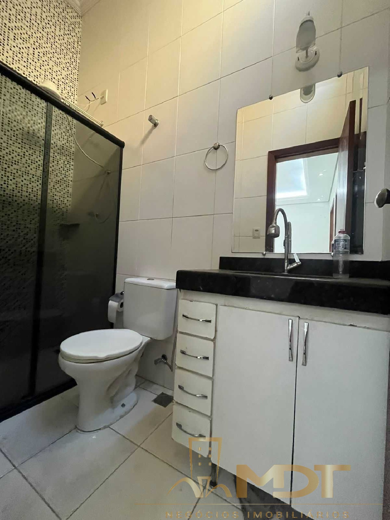 Casa à venda com 2 quartos, 71m² - Foto 12