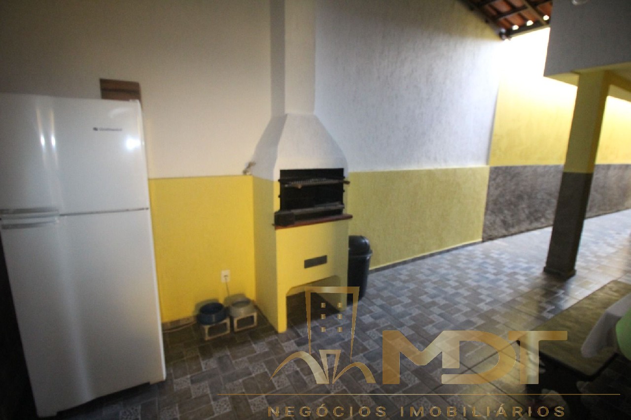 Casa à venda com 3 quartos, 200m² - Foto 21