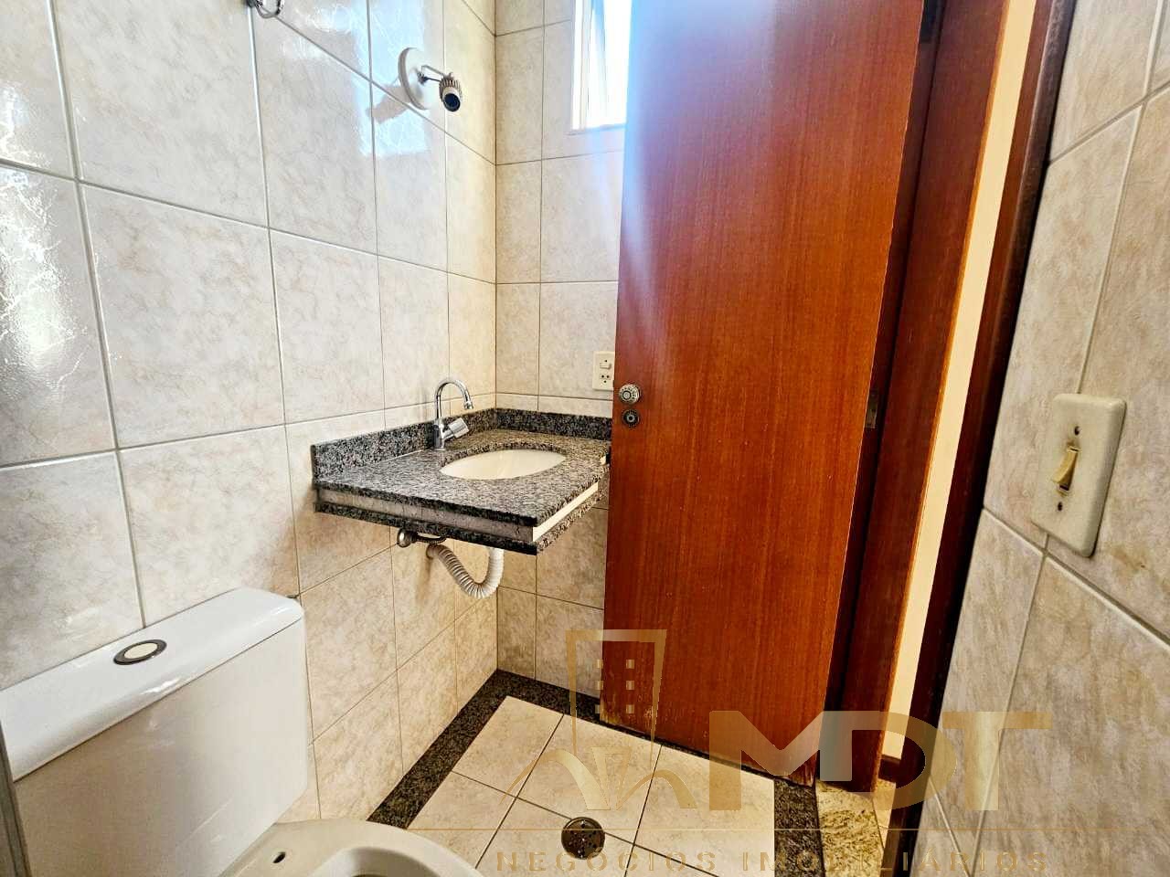 Cobertura à venda com 3 quartos, 170m² - Foto 3