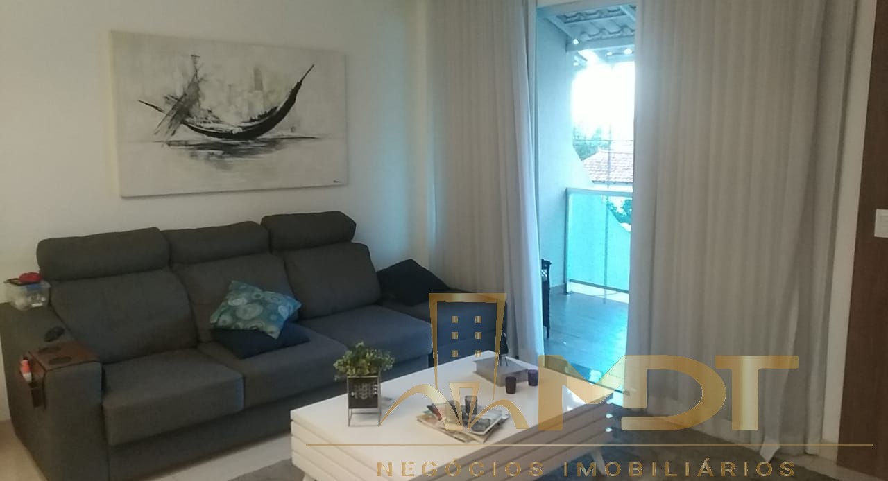 Casa à venda com 3 quartos, 180m² - Foto 3