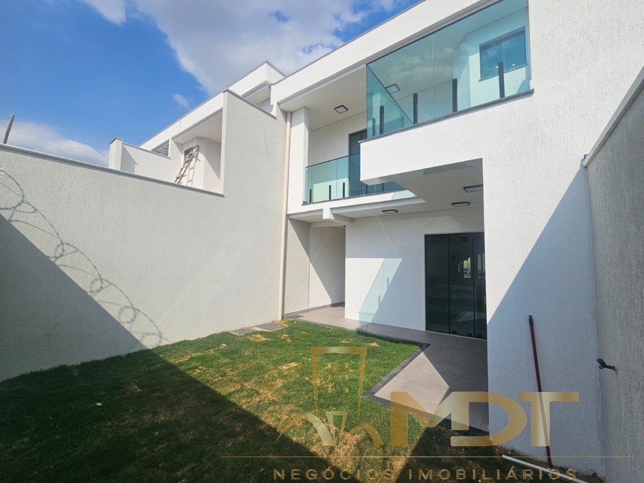 Casa à venda com 4 quartos, 209m² - Foto 37