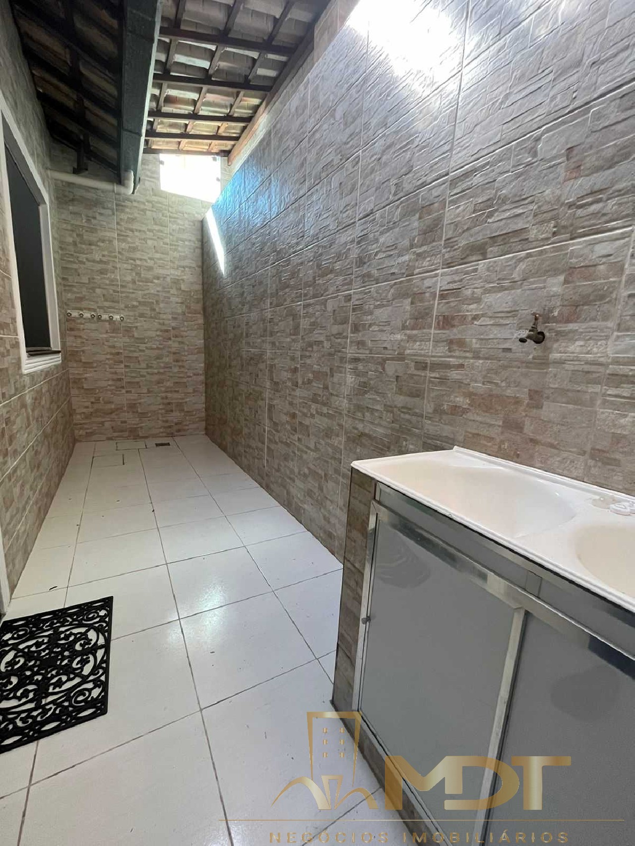 Casa à venda com 2 quartos, 71m² - Foto 28