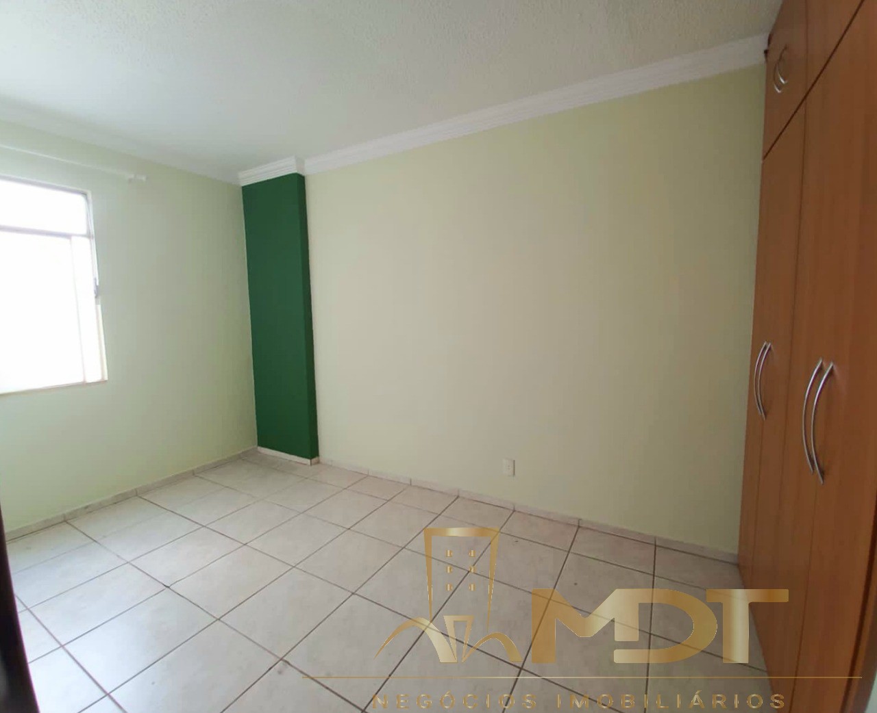 Apartamento à venda com 2 quartos, 66m² - Foto 3