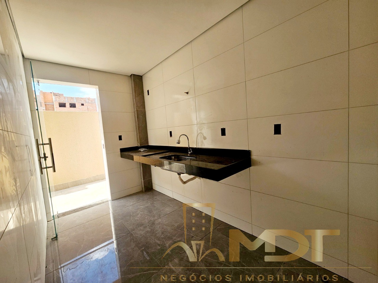 Apartamento à venda com 3 quartos, 86m² - Foto 12