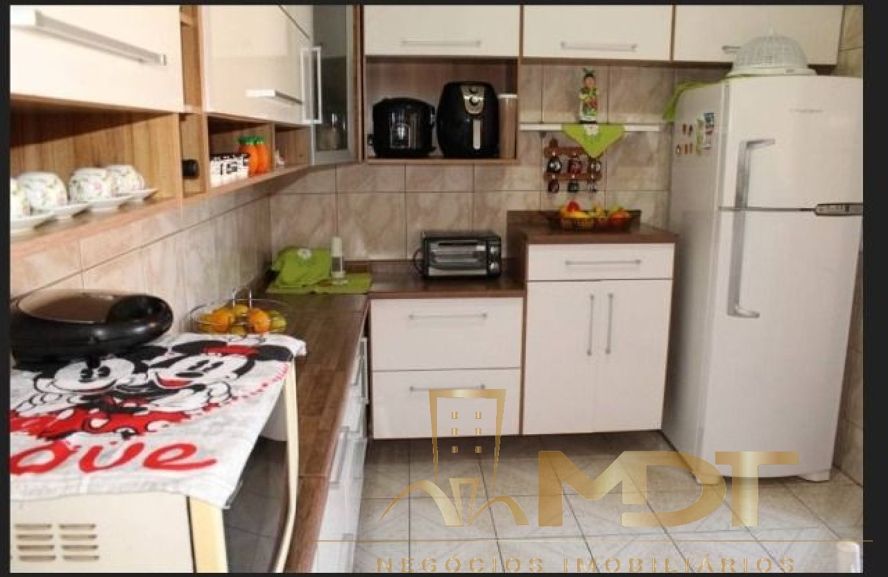 Casa à venda com 3 quartos, 140m² - Foto 7