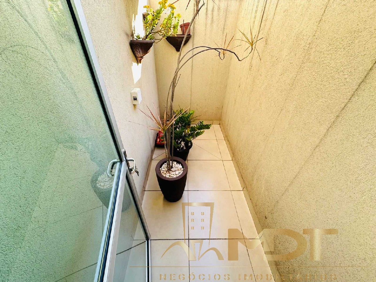 Apartamento à venda com 2 quartos, 65m² - Foto 19