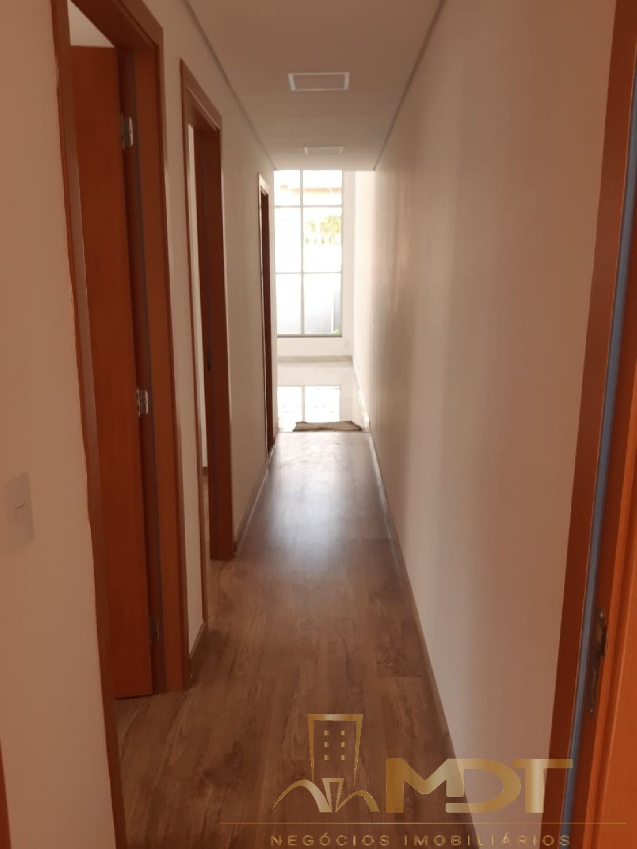 Casa à venda com 3 quartos, 90m² - Foto 17