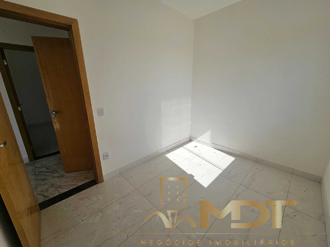 Apartamento à venda com 2 quartos, 80m² - Foto 26