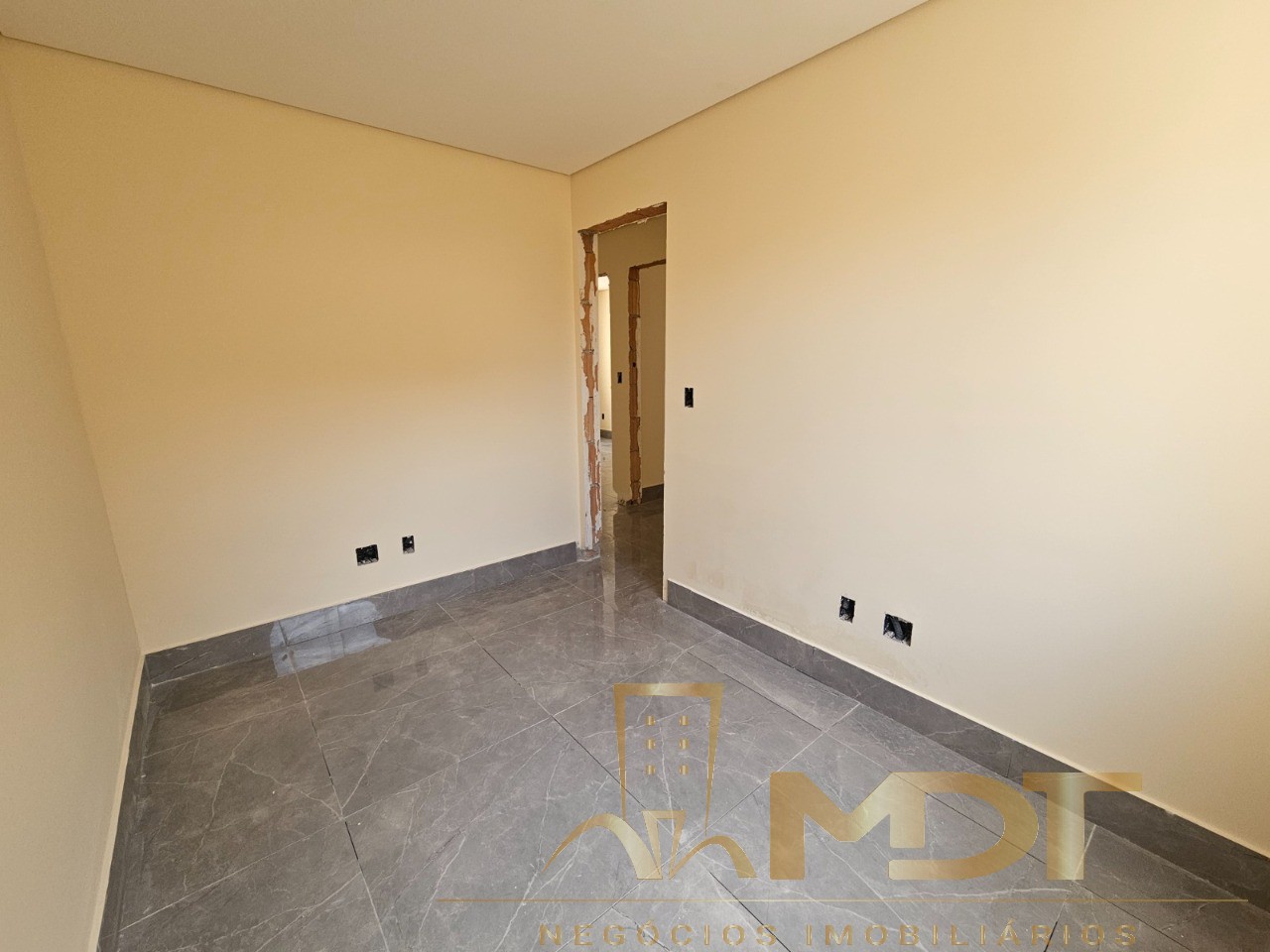 Apartamento à venda com 3 quartos, 86m² - Foto 17