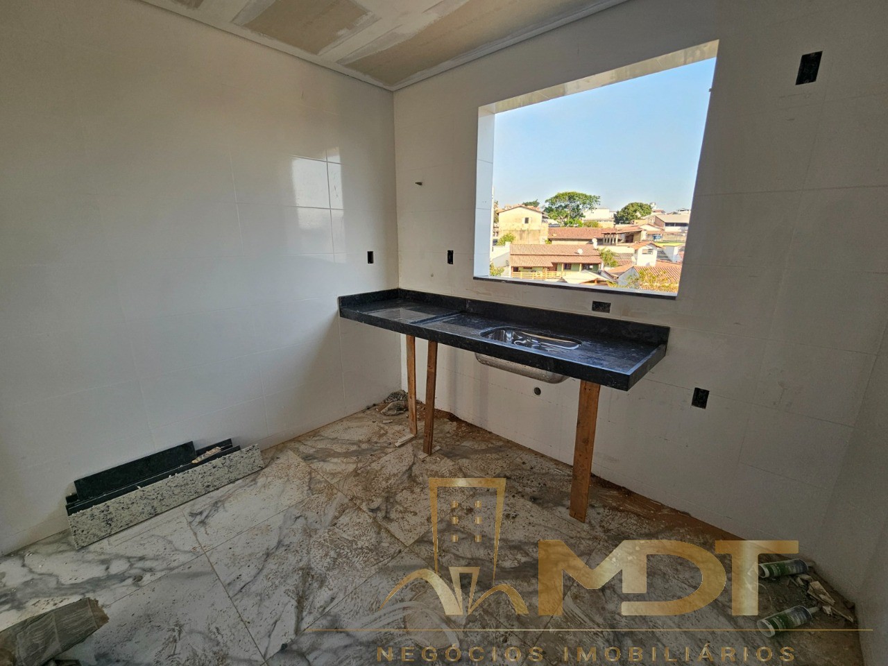 Cobertura à venda com 2 quartos, 100m² - Foto 11