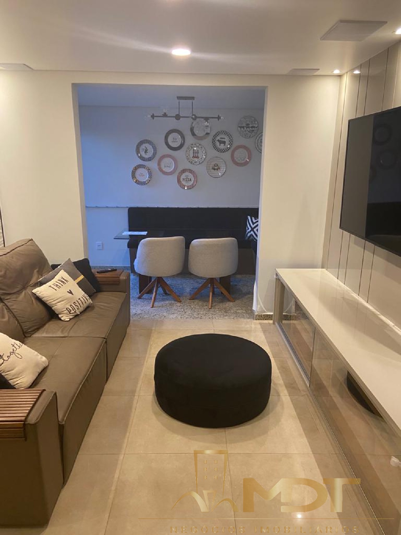 Apartamento à venda com 3 quartos, 126m² - Foto 1