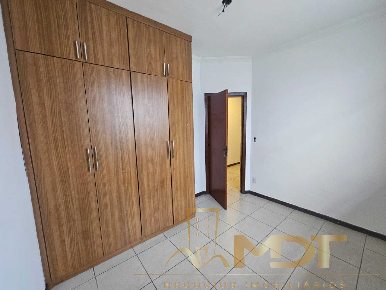 Casa à venda com 3 quartos, 105m² - Foto 25