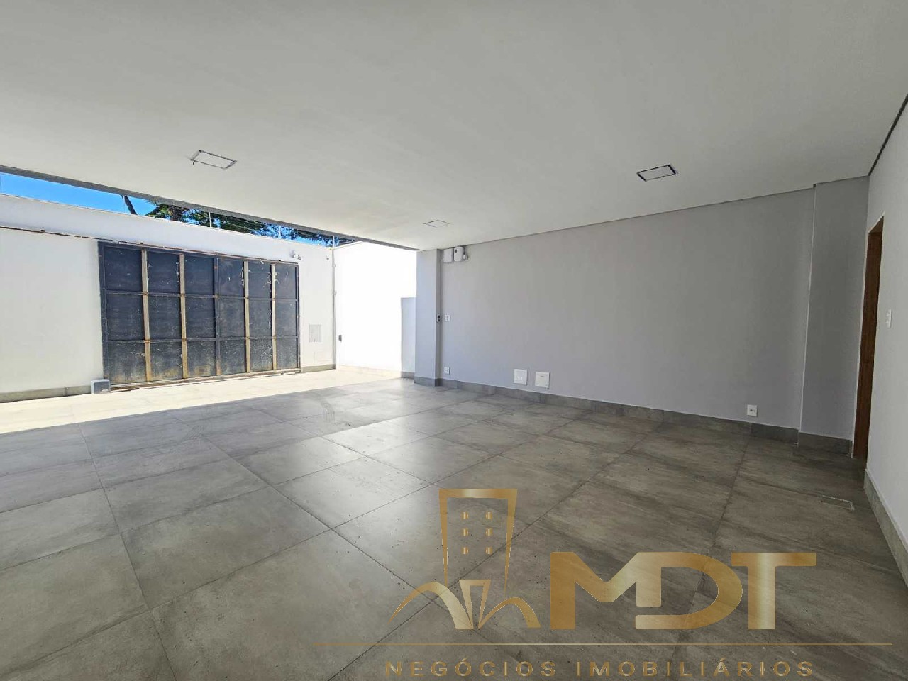 Casa à venda com 5 quartos, 310m² - Foto 38