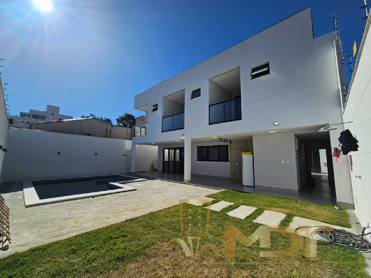 Casa à venda com 5 quartos, 310m² - Foto 56