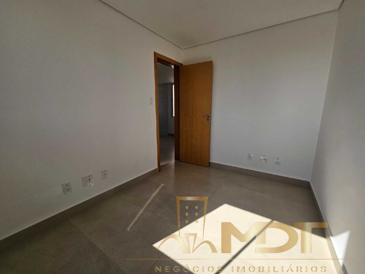 Cobertura à venda com 2 quartos, 90m² - Foto 9