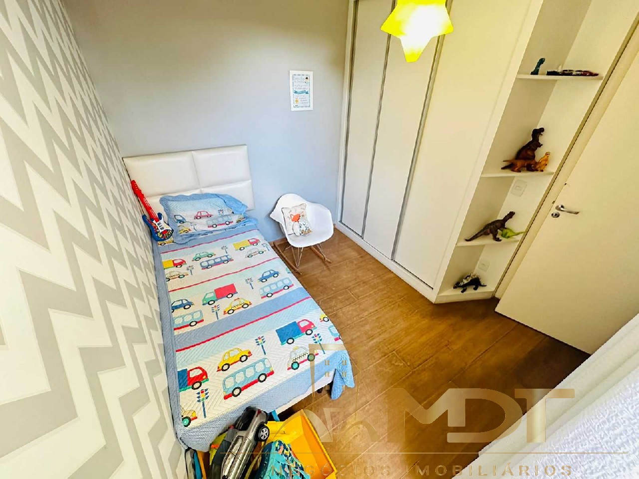 Apartamento à venda com 2 quartos, 65m² - Foto 11