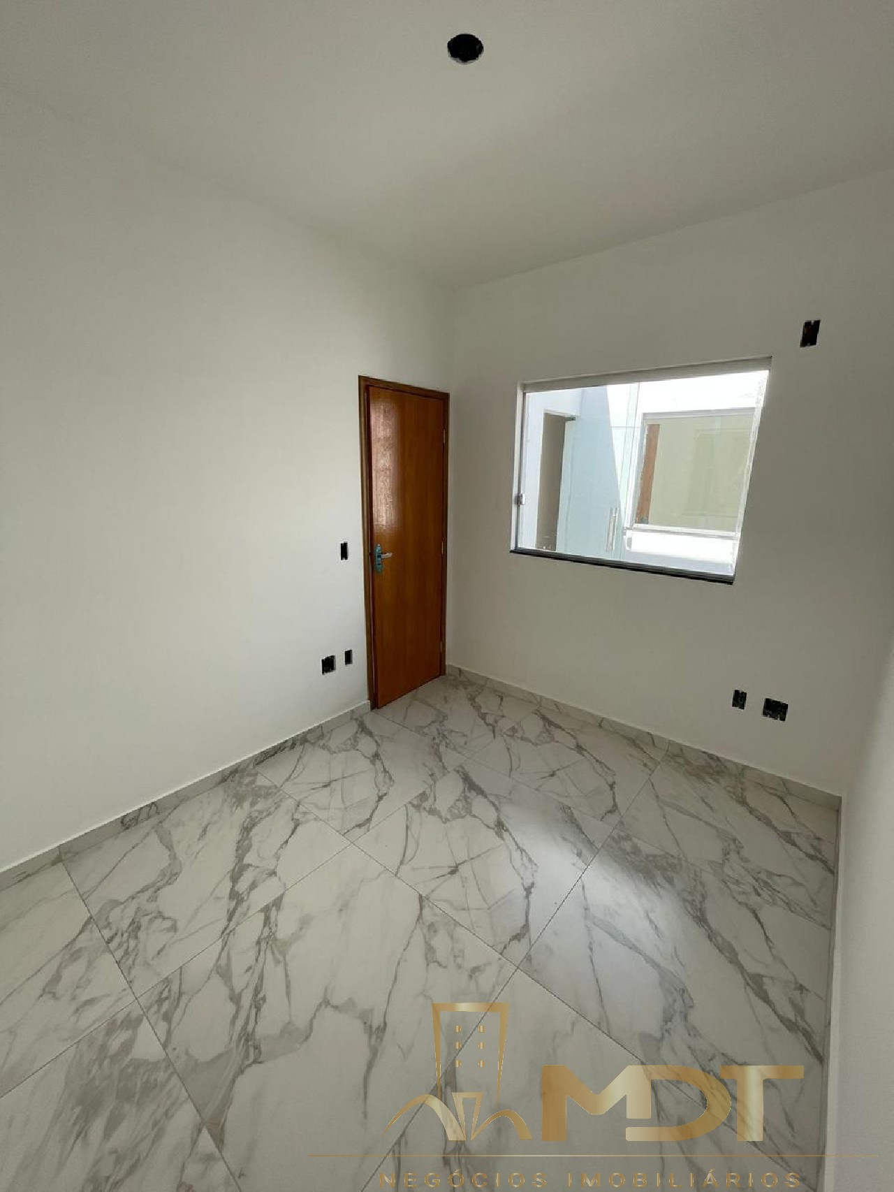 Casa à venda com 3 quartos, 80m² - Foto 5