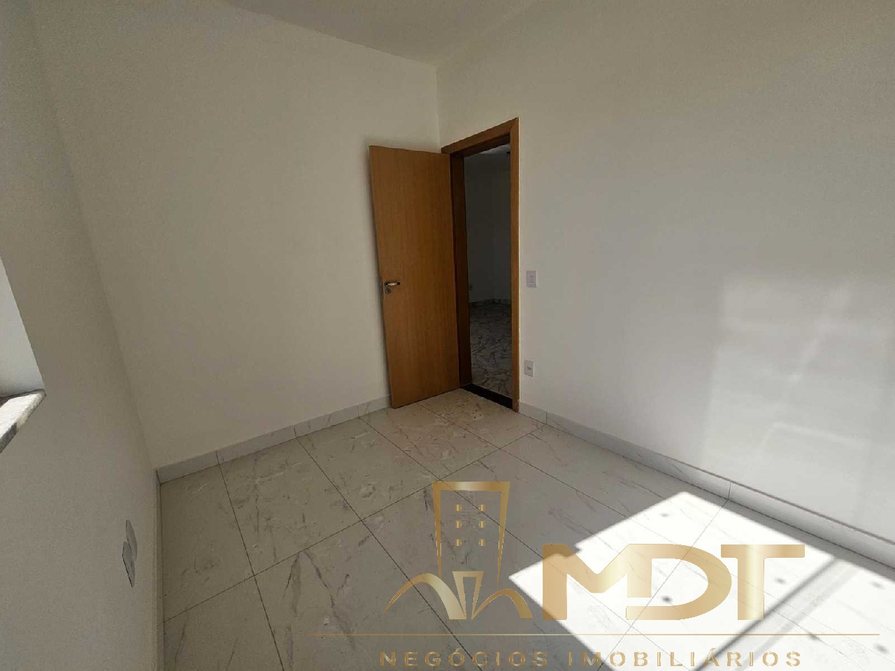 Apartamento à venda com 2 quartos, 80m² - Foto 24