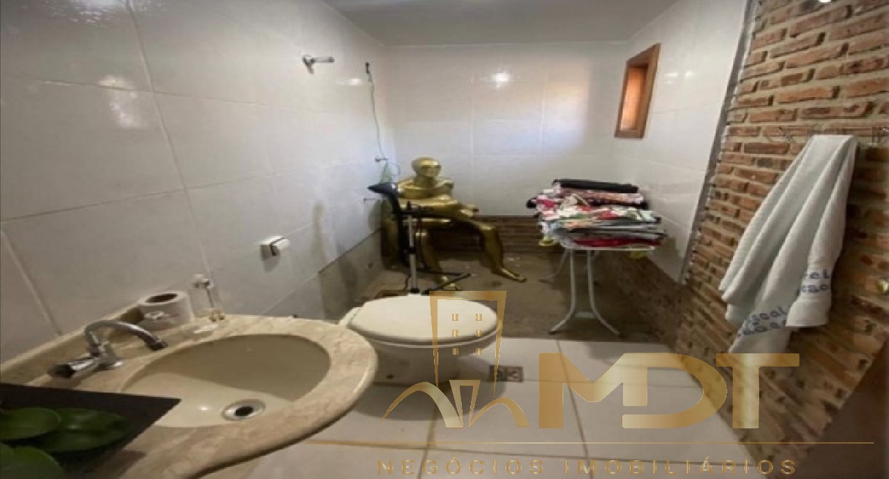 Casa à venda com 5 quartos, 190m² - Foto 12