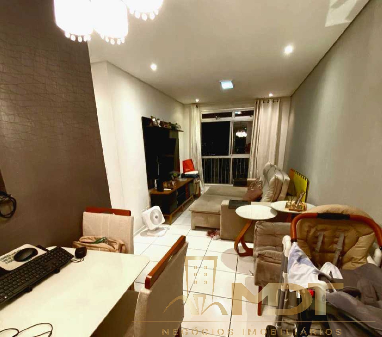 Apartamento à venda com 2 quartos, 62m² - Foto 3