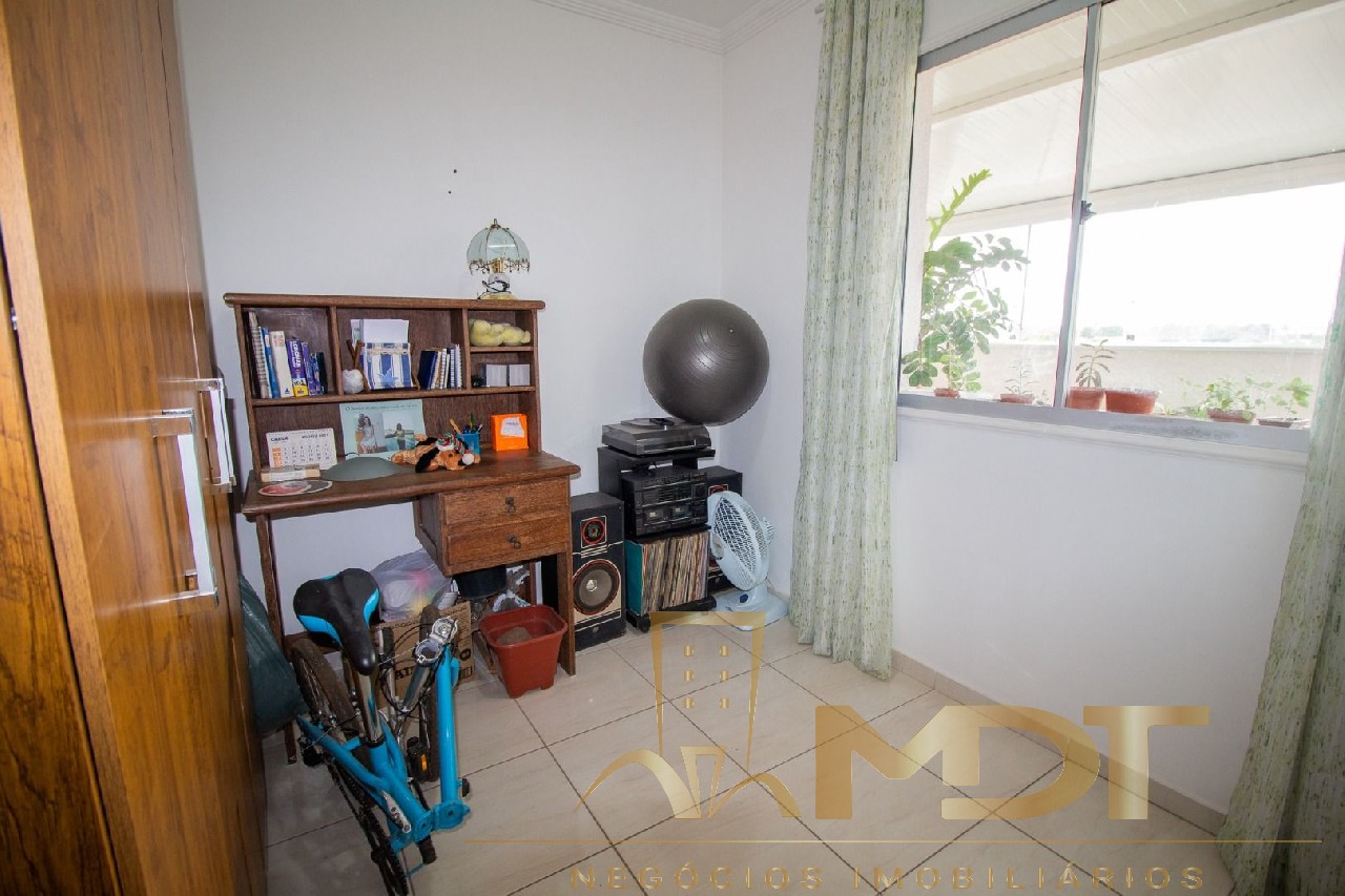 Apartamento à venda com 2 quartos, 77m² - Foto 6