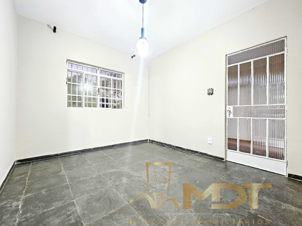 Casa à venda com 3 quartos, 130m² - Foto 16