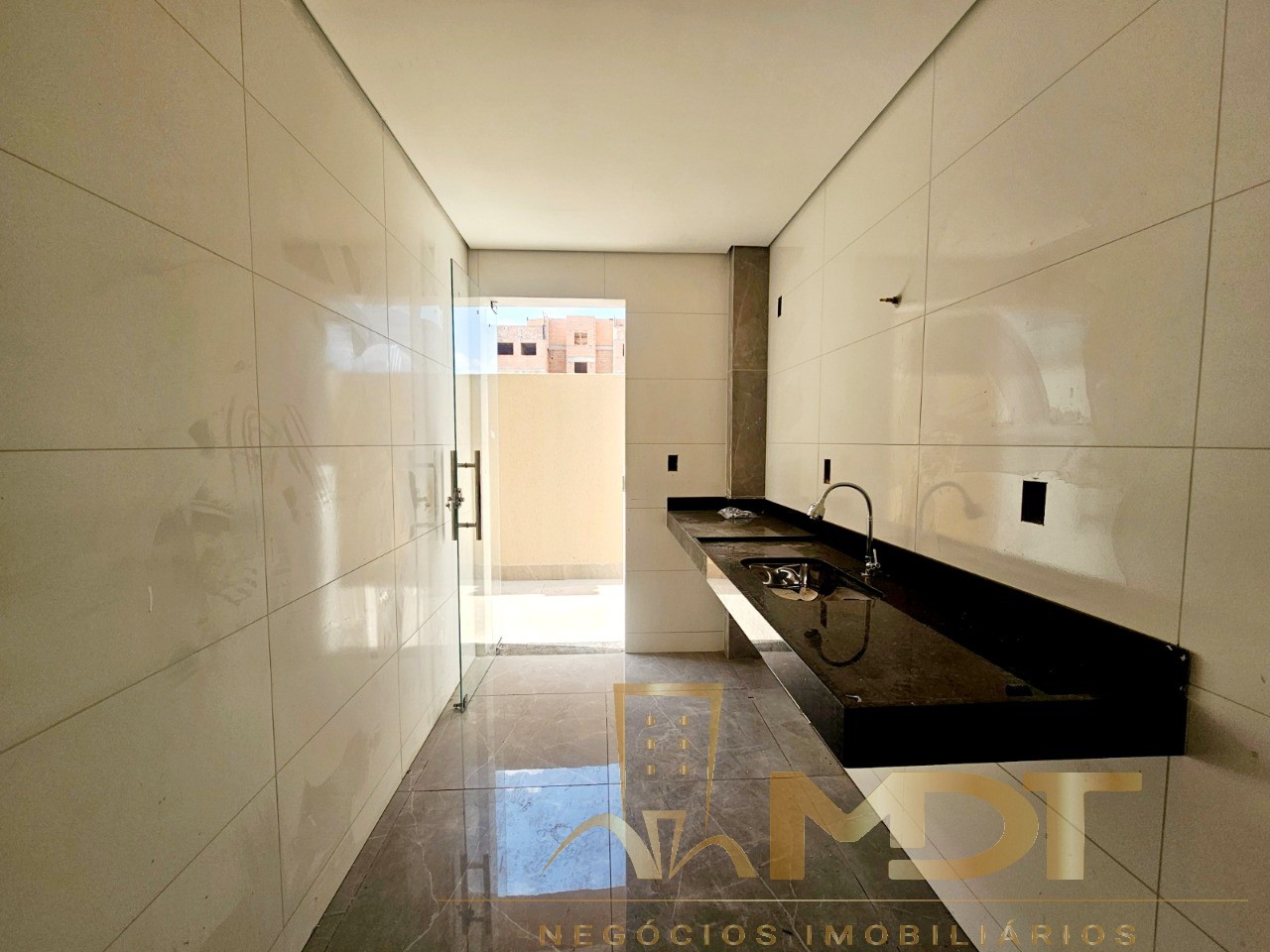 Apartamento à venda com 3 quartos, 86m² - Foto 14