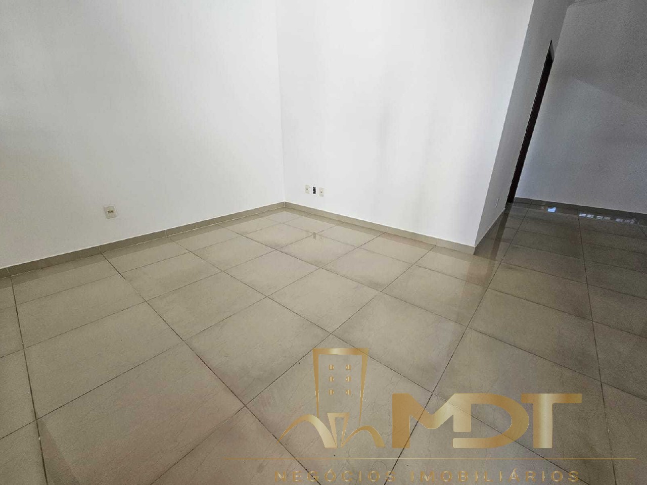 Casa à venda com 3 quartos, 105m² - Foto 5