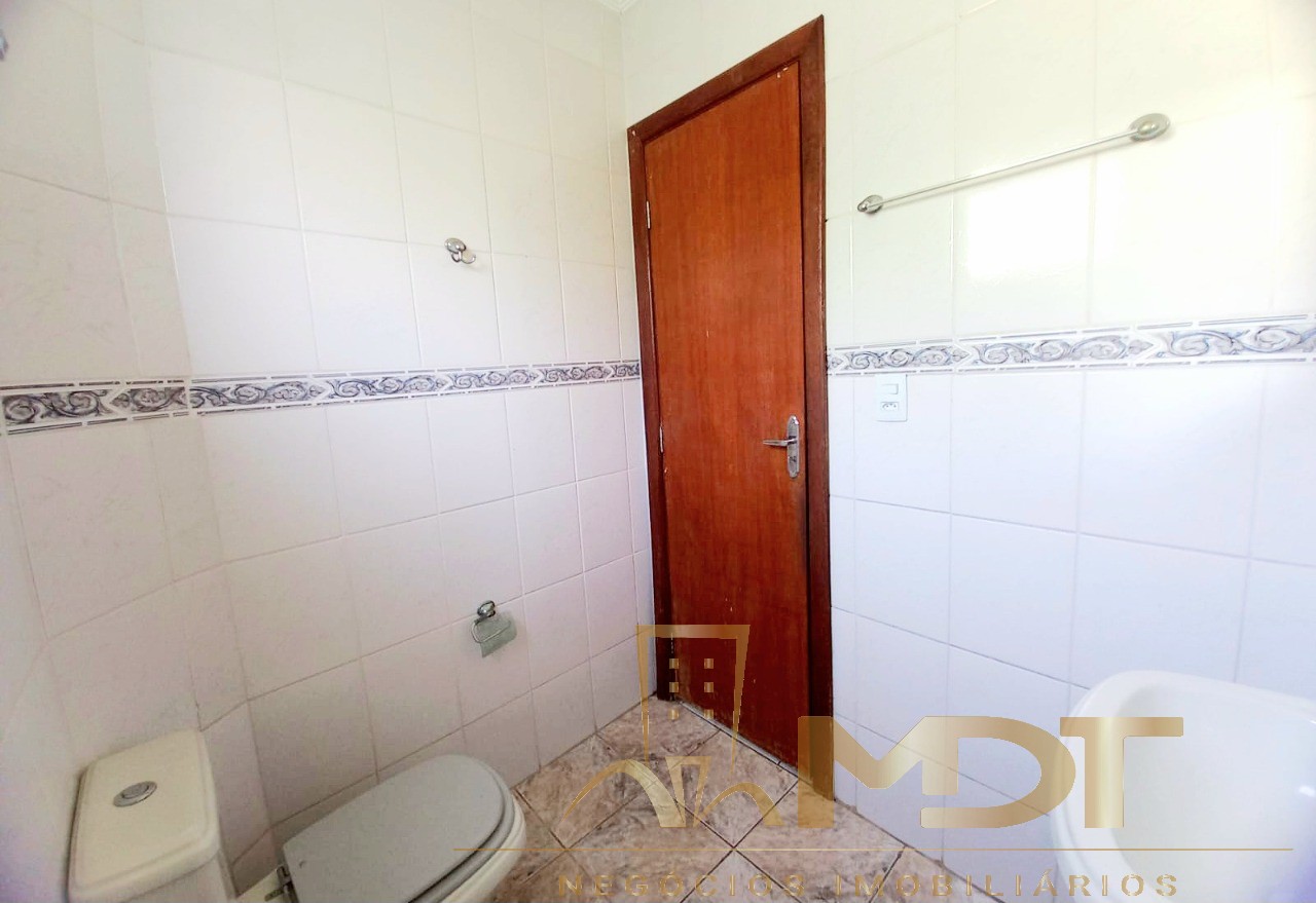 Casa à venda com 4 quartos, 157m² - Foto 15