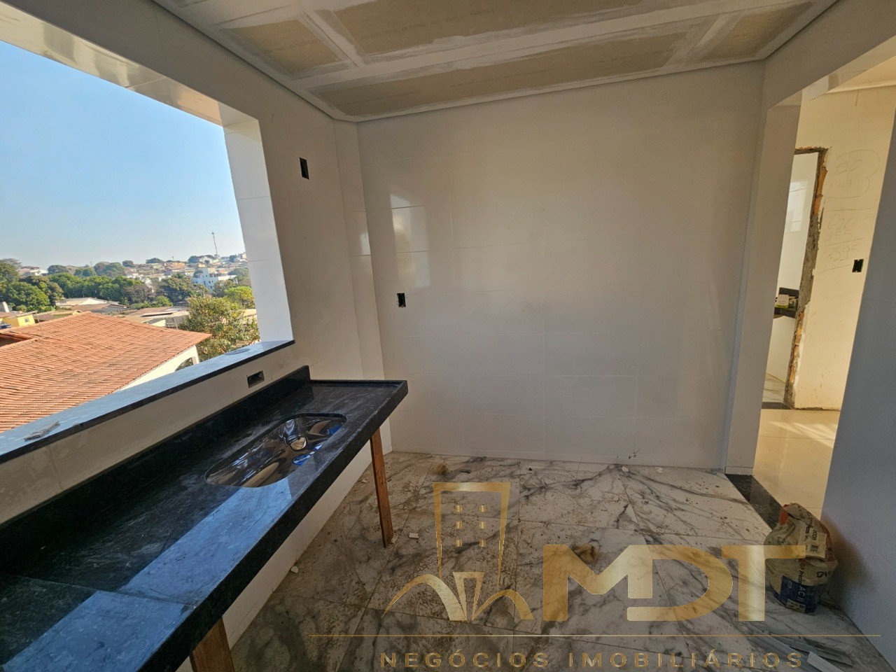 Cobertura à venda com 2 quartos, 100m² - Foto 15