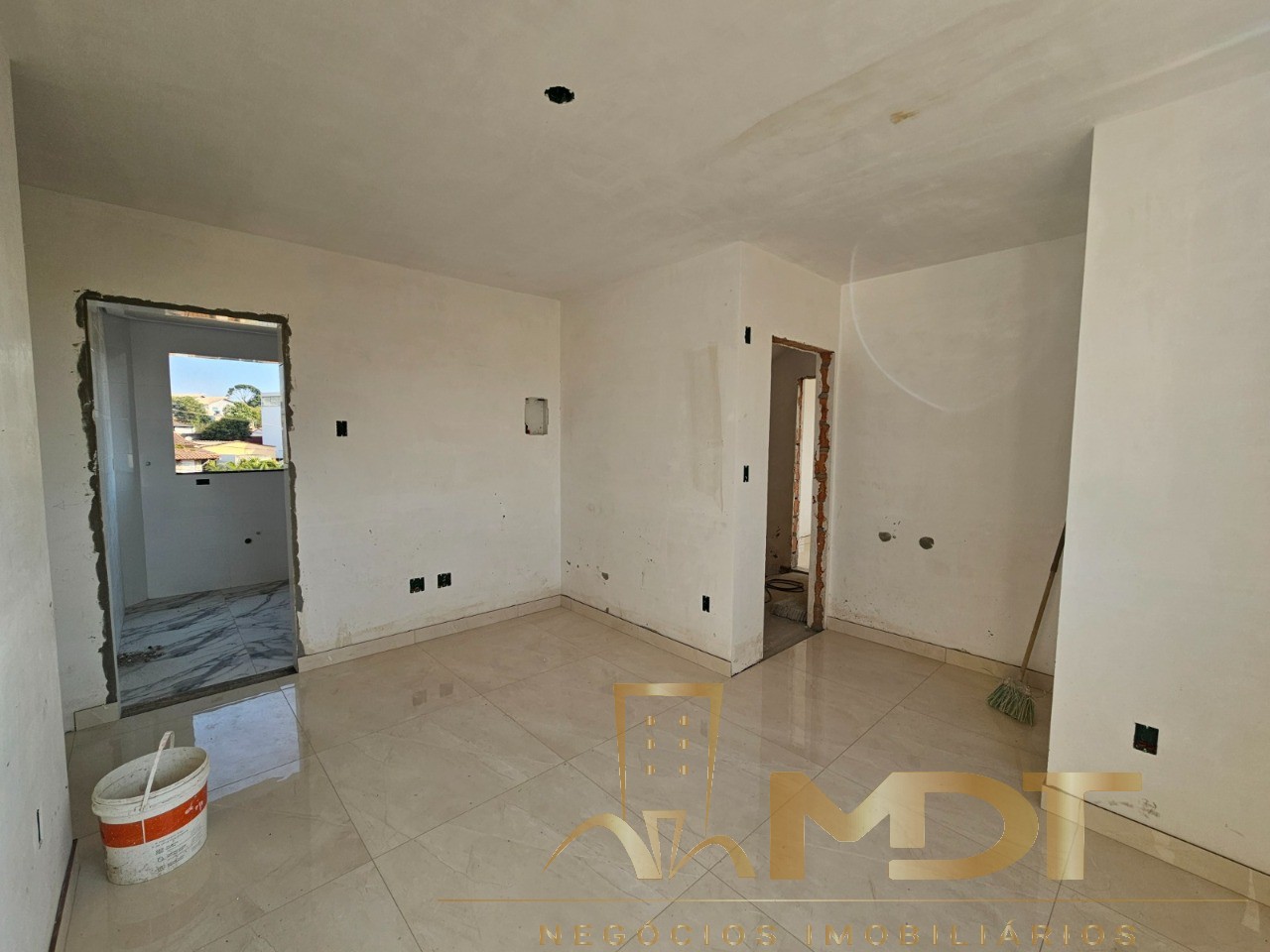 Apartamento à venda com 2 quartos, 52m² - Foto 11