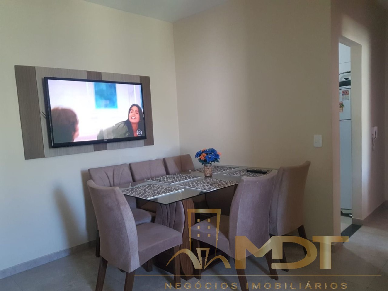 Apartamento à venda com 2 quartos, 46m² - Foto 1