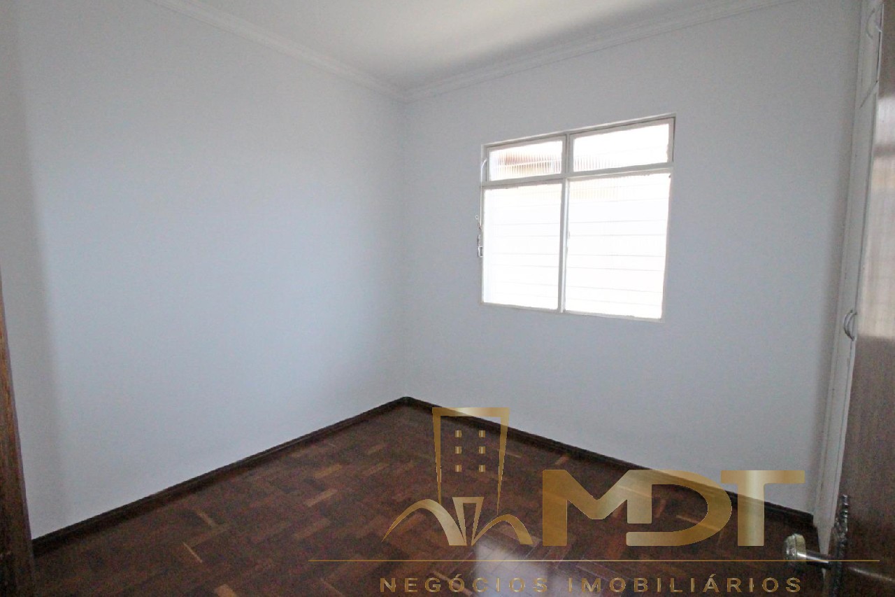 Casa, 4 quartos, 141 m² - Foto 3