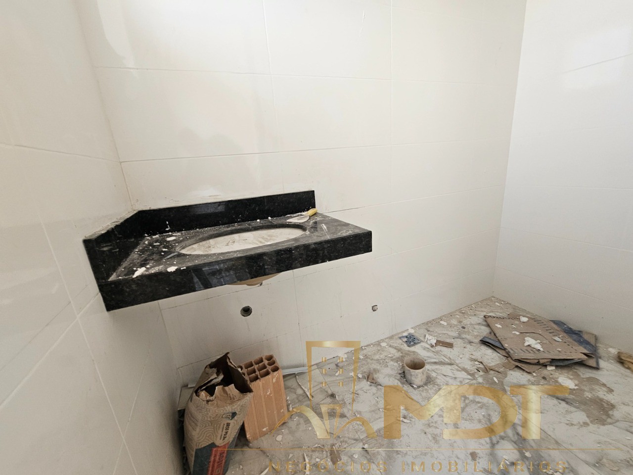 Cobertura à venda com 2 quartos, 100m² - Foto 15