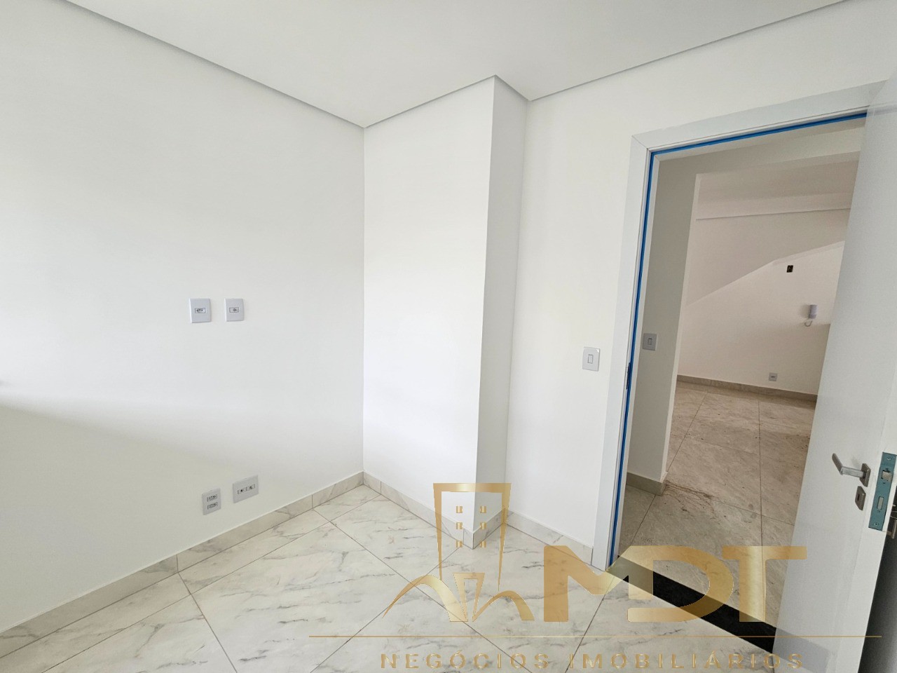 Apartamento à venda com 3 quartos, 80m² - Foto 17