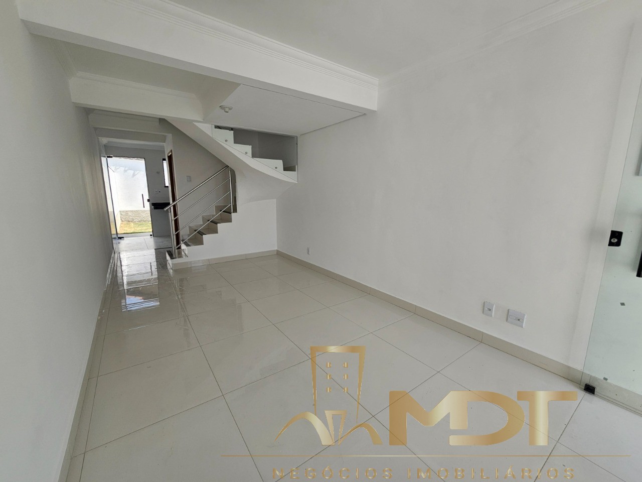 Casa à venda com 2 quartos, 110m² - Foto 23