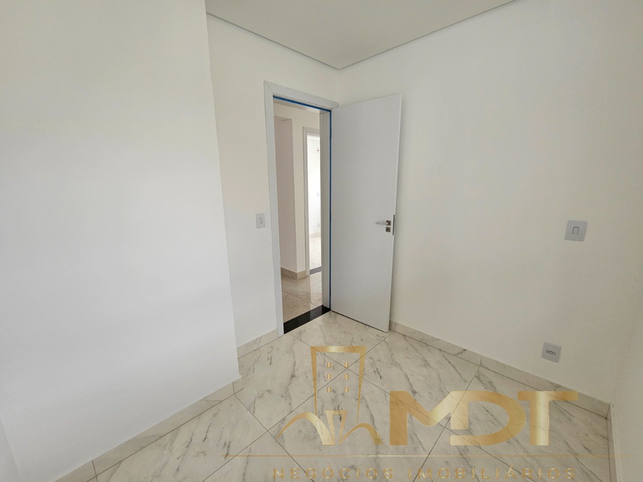 Apartamento à venda com 3 quartos, 80m² - Foto 10