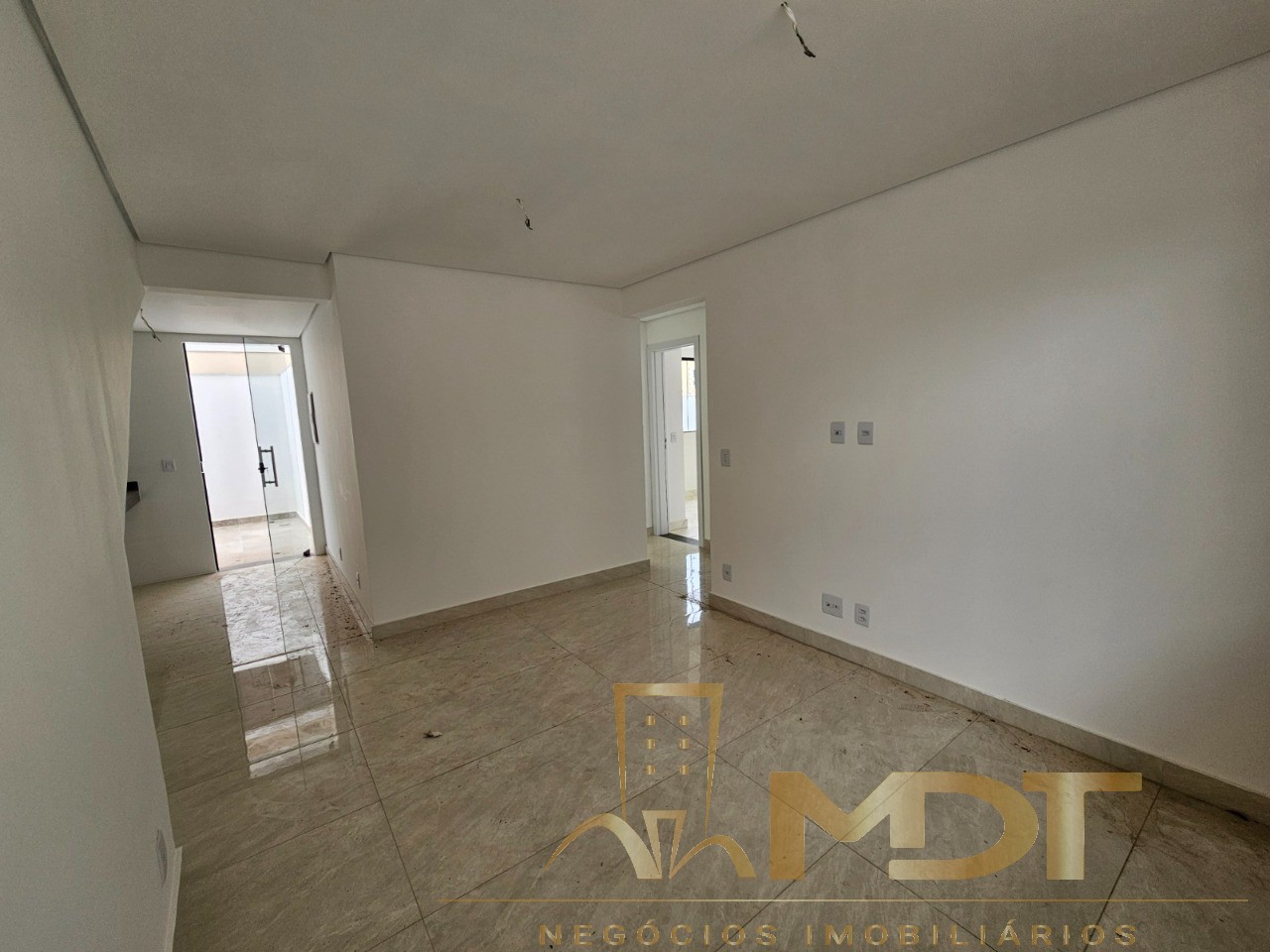 Apartamento à venda com 3 quartos, 80m² - Foto 25