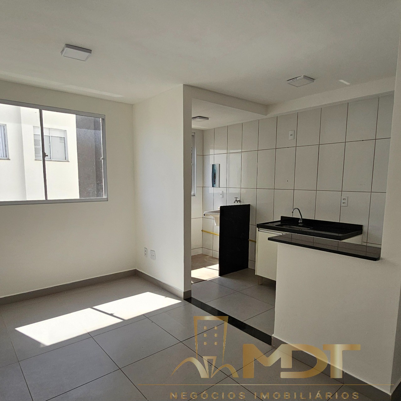 Apartamento à venda com 2 quartos, 55m² - Foto 4