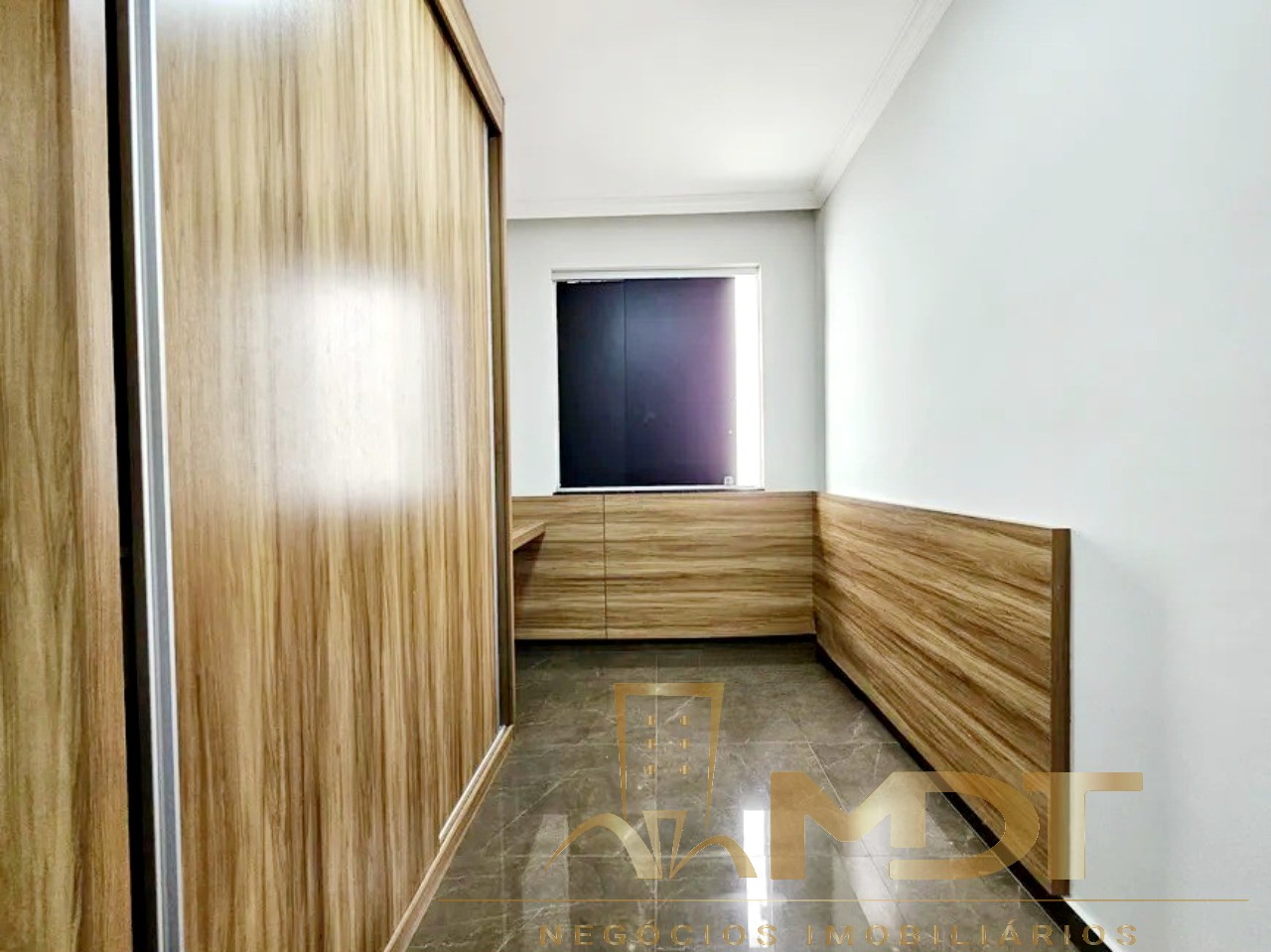 Casa à venda com 2 quartos, 75m² - Foto 12