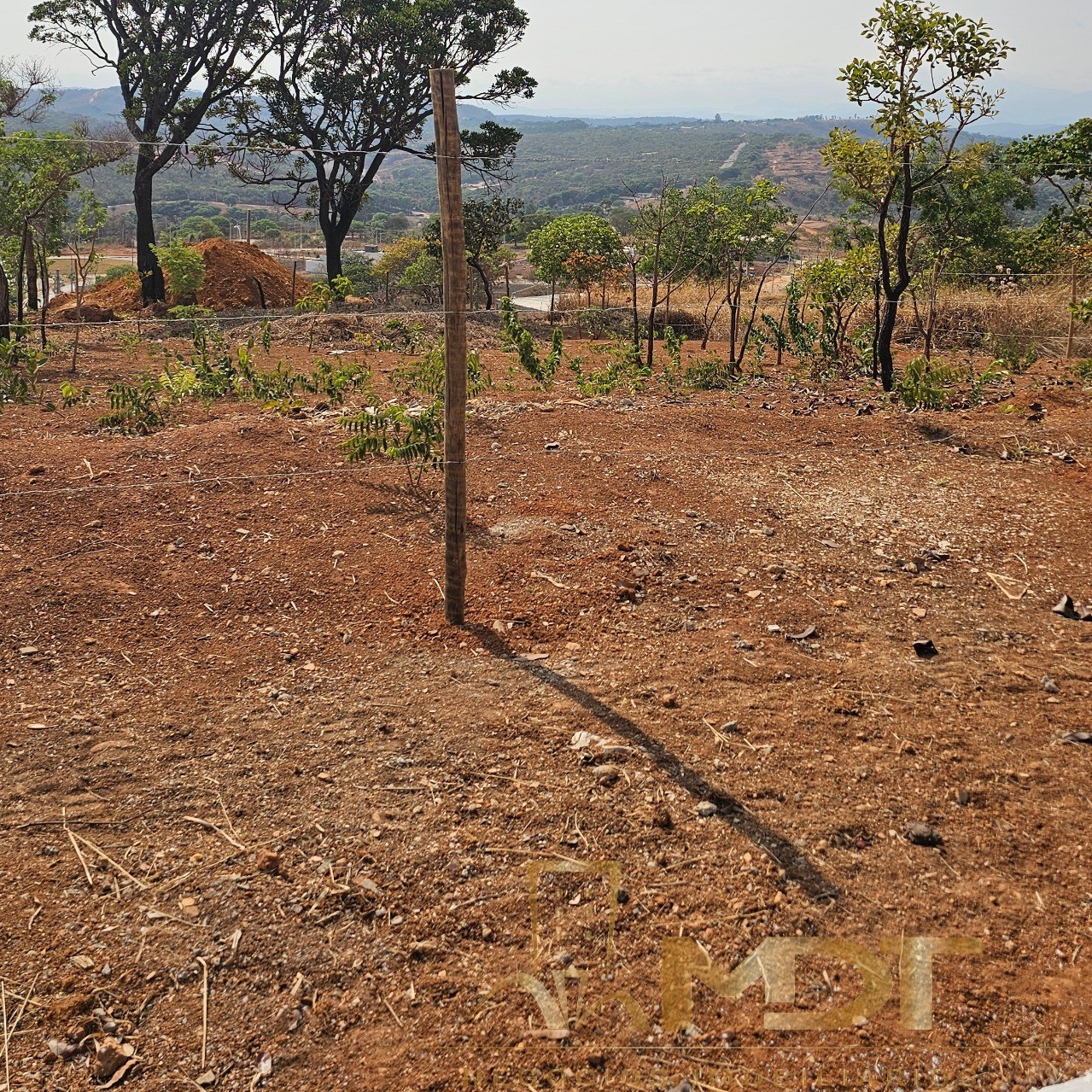 Terreno à venda com 1 quarto, 563m² - Foto 6