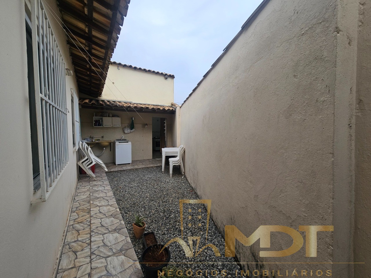 Casa à venda com 3 quartos, 140m² - Foto 11