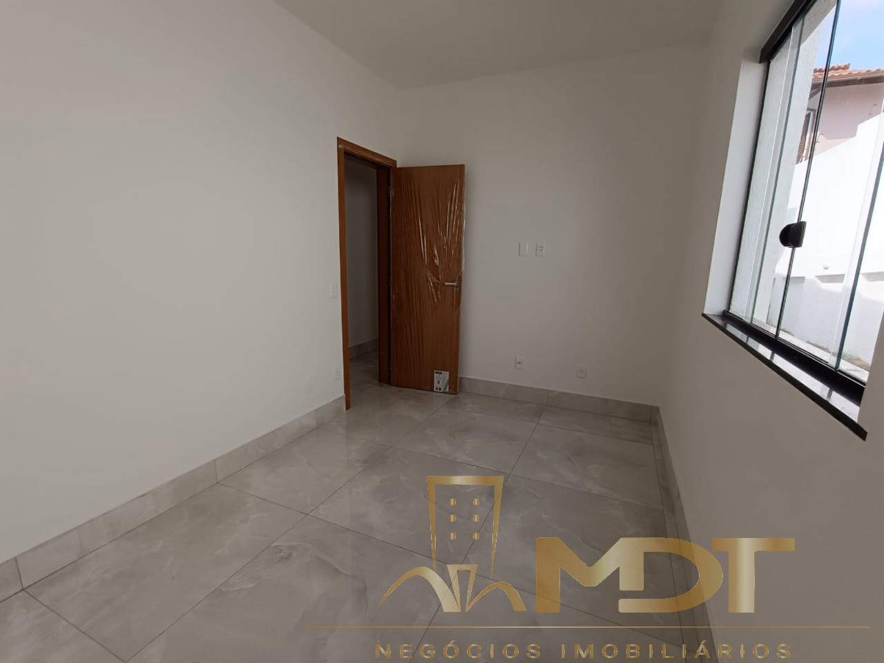 Casa à venda com 3 quartos, 100m² - Foto 17